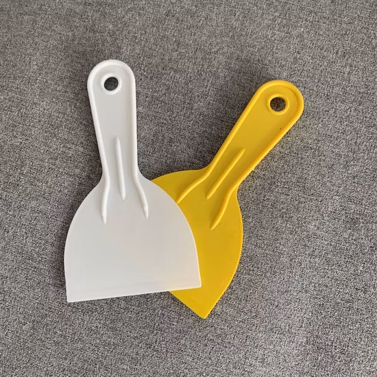 빨간색 플라스틱 주걱 칼